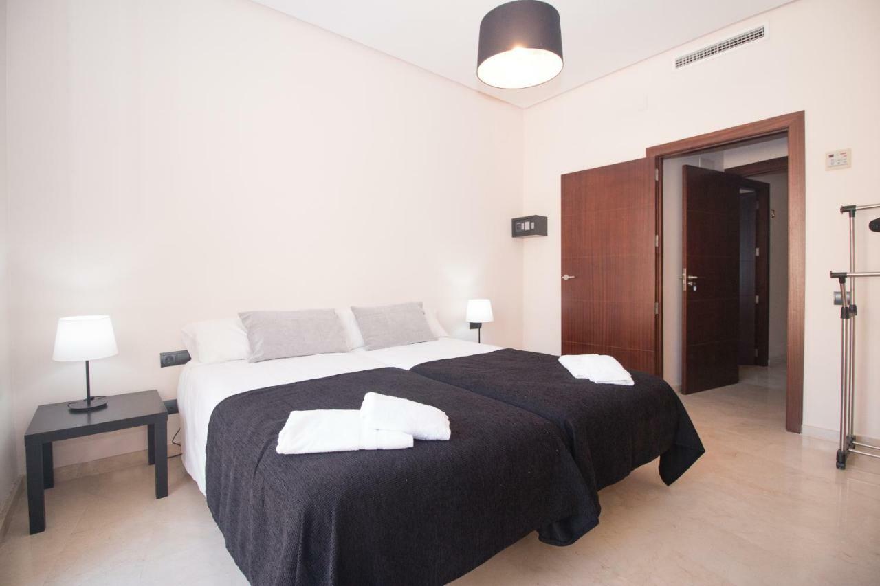 Bet Apartments - Canovas Rooms Валенсія Екстер'єр фото