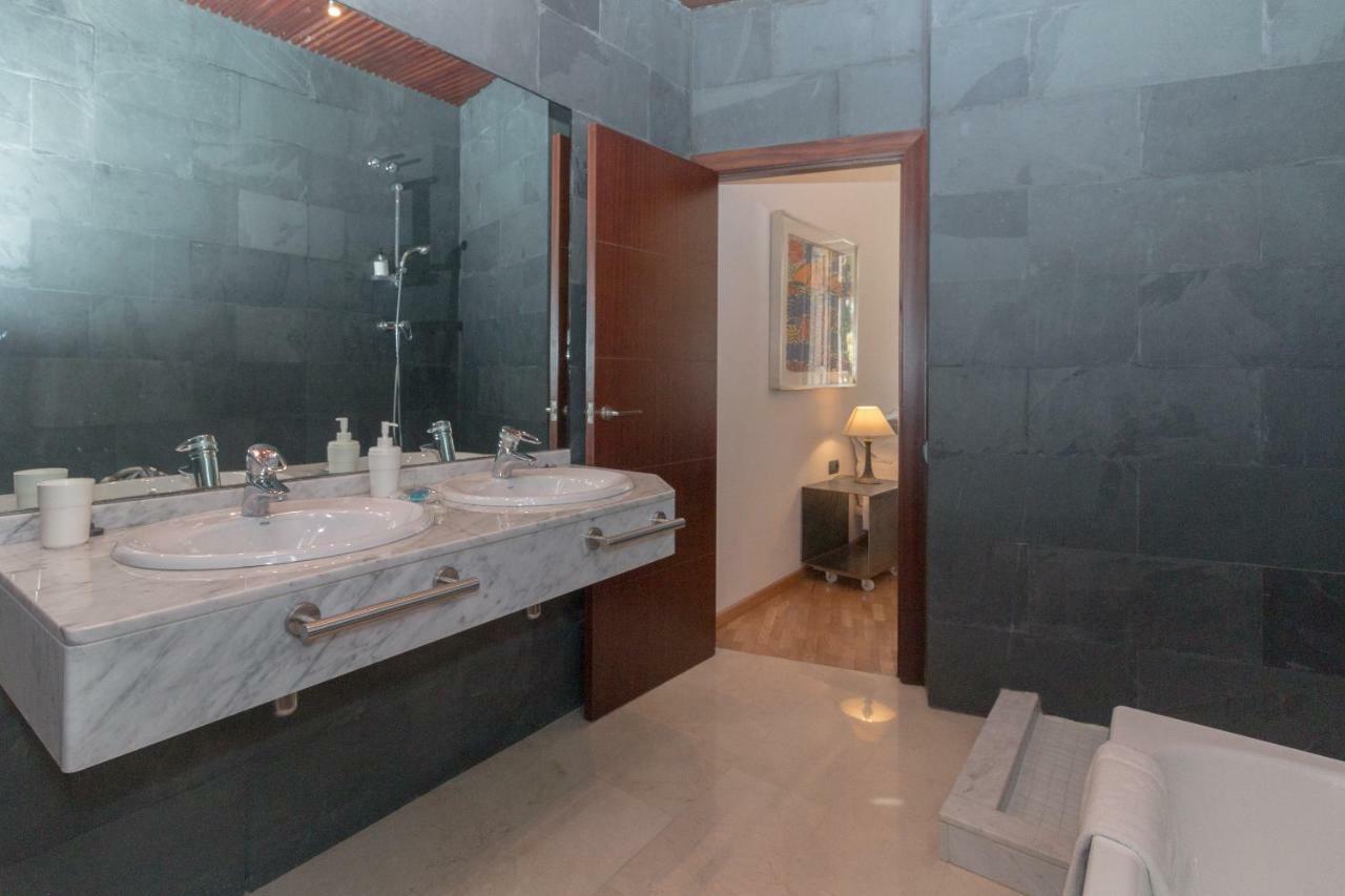 Bet Apartments - Canovas Rooms Валенсія Екстер'єр фото